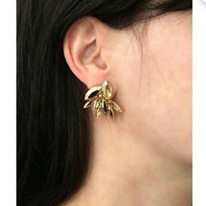 BRAND NEW Swarovski Cluster Earring